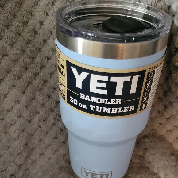 YETI Rambler 30 oz Tumbler - Light Blue - Picture 2 of 8